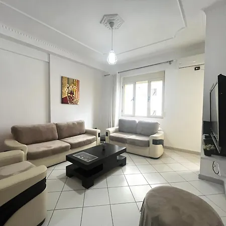 Zuena Apartment